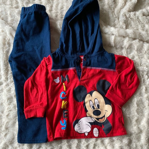 #ShopMyCloset New Mickey Mouse Toddler Set 18M - Picture 6 of 8
